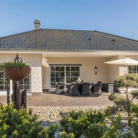 Haus Moewe 別荘 Fuhlendorf